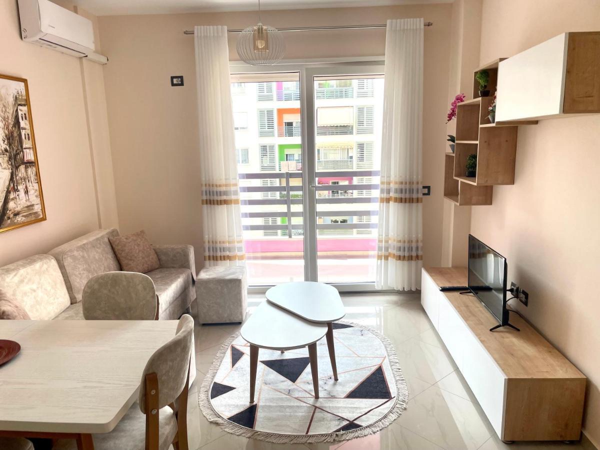 Modern & Cozy Apartment Tirana Esterno foto