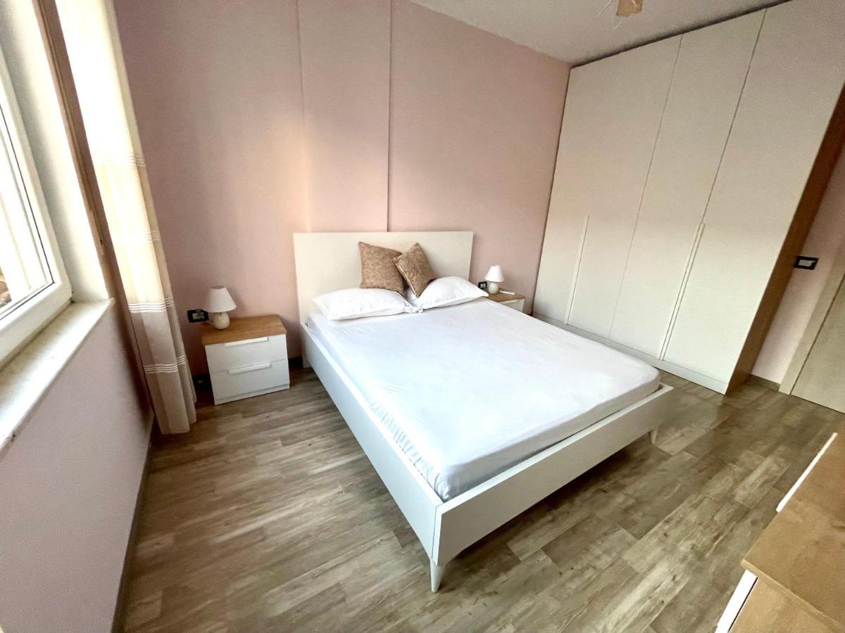 Modern & Cozy Apartment Tirana Esterno foto