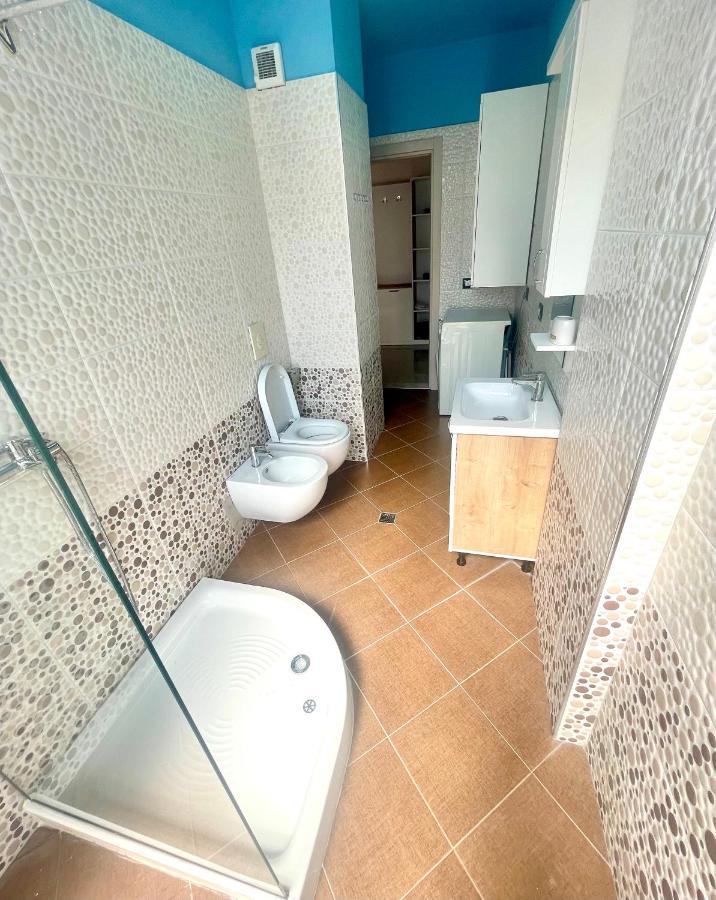 Modern & Cozy Apartment Tirana Esterno foto