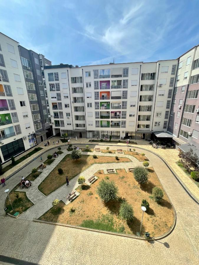 Modern & Cozy Apartment Tirana Esterno foto